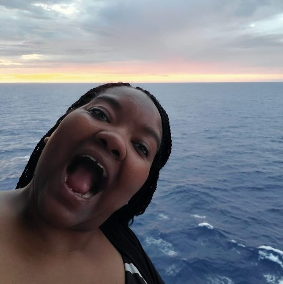 Meet your Posher, Melissa - Picture 1 of 1